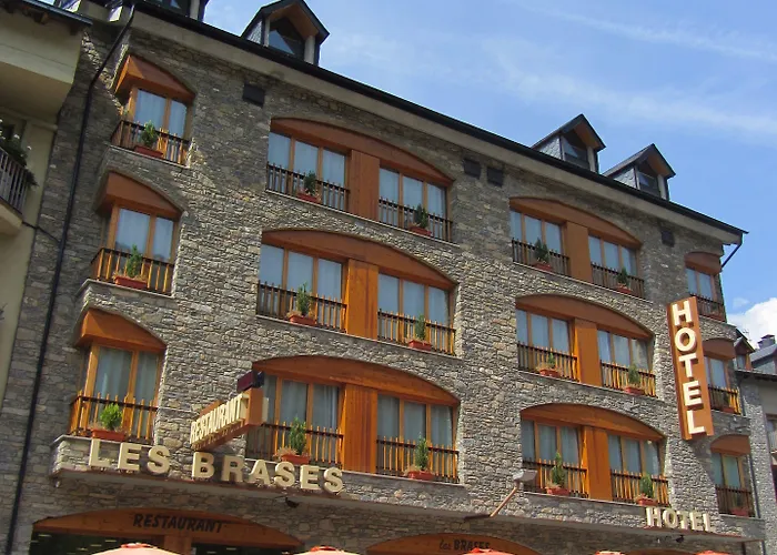 Otel Restaurant Les Brases 3*